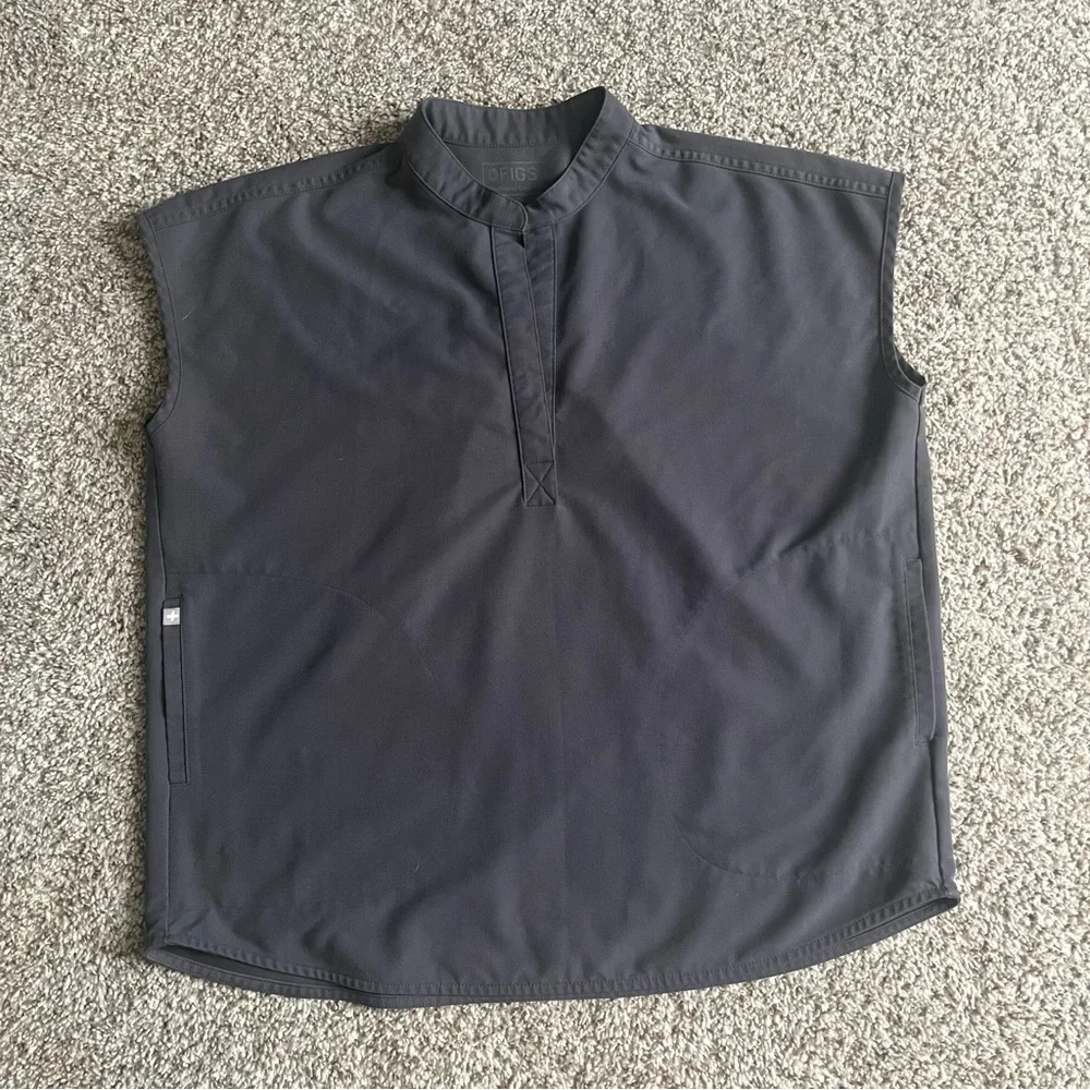 Figs Women's Gray Top with Red Accents - Picture 2 of 6